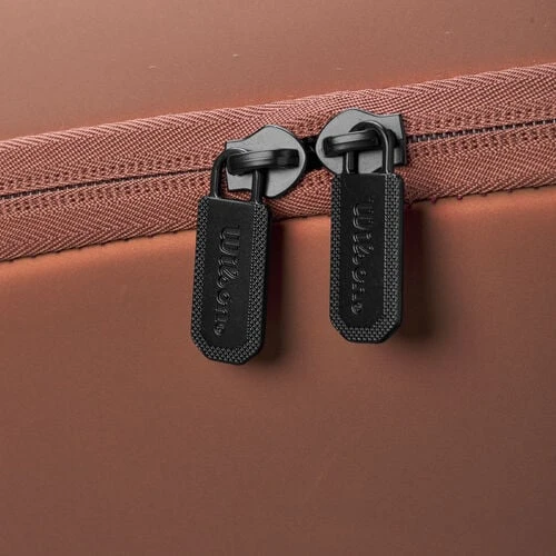 Wilson Super Tour Pro Staff V14 Racket Bag 9 Pack 8 Wilson Super Tour Pro Staff V14 Racket Bag 9 Pack - Image 6