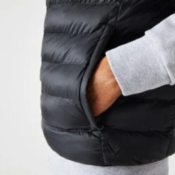 Lacoste Core Essentials Vest Men -Wilson Tennis Apparels Sales 03852000 17