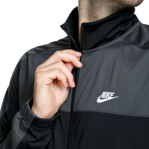 Nike Sportswear Sport Essentials Tracksuit Men 7 Nike Sportswear Sport Essentials Tracksuit Men - Image 5